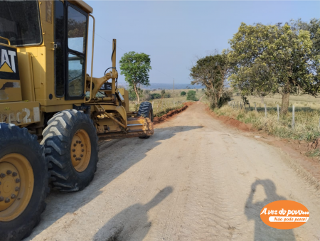 Mais uma estrada concluída