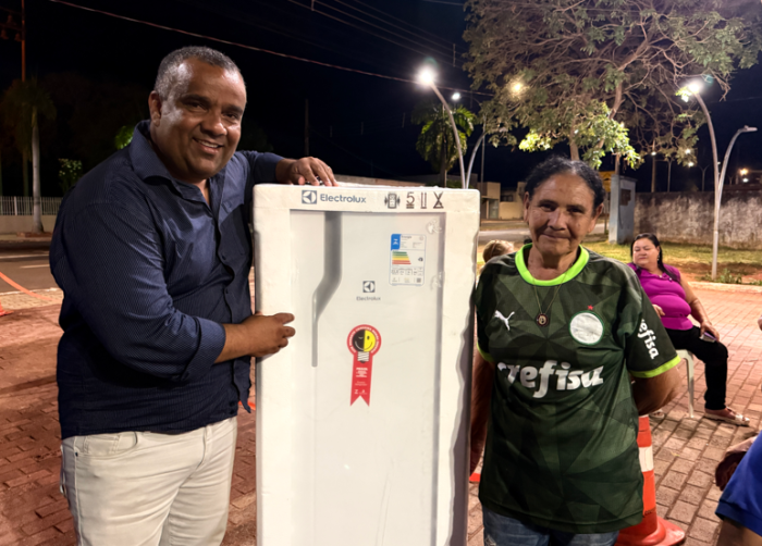 Cinema na Praça e Sorteio de Prêmios Marcam Encerramento da Ação da Energisa em Corguinho